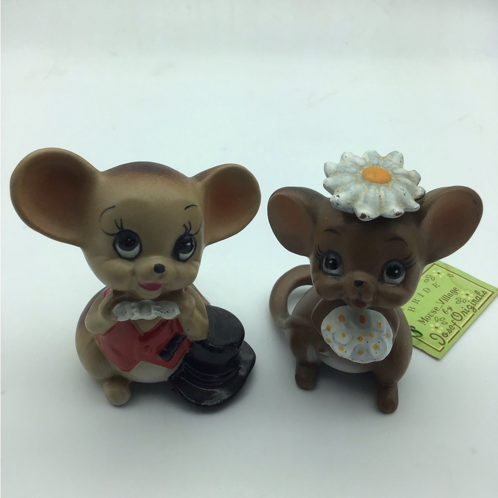 COPY - Josef Original Mice figures. Part of the Village Mouse set